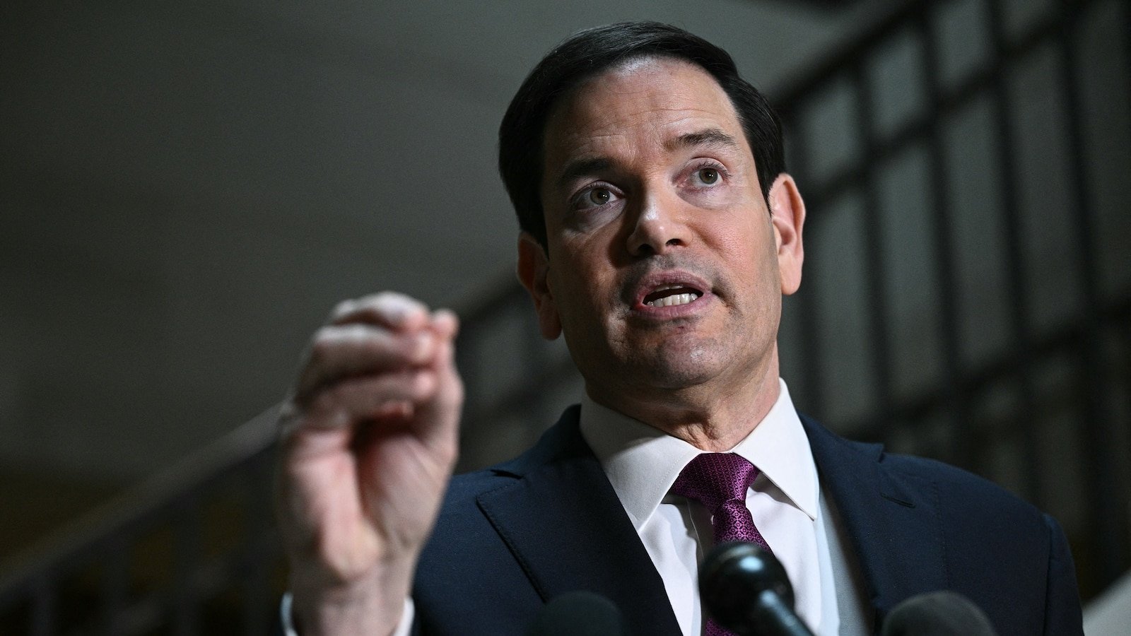 Rubio dijo que Estados Unidos atacó a Irán por temor a represalias por un ataque israelí.