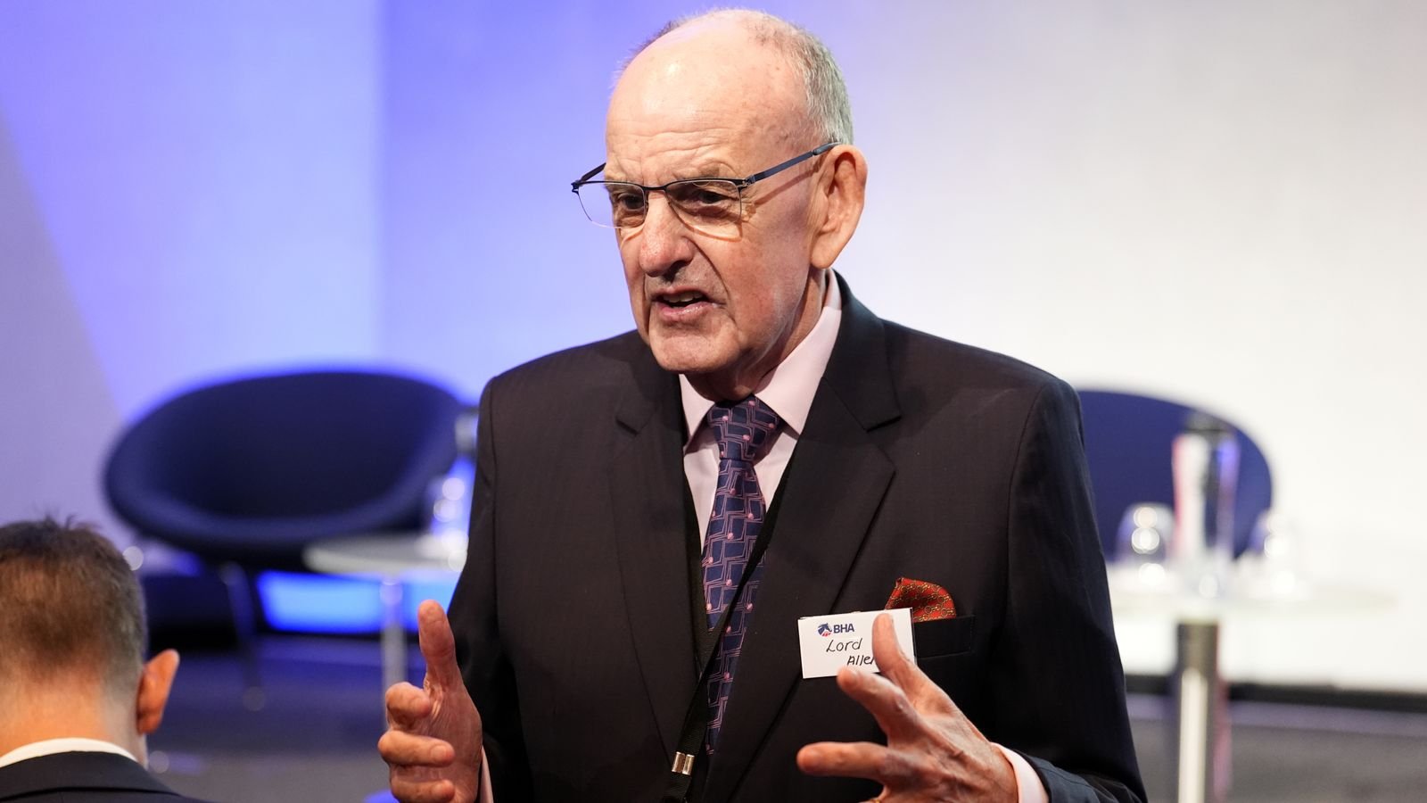Lord Allen: el presidente de la Autoridad Británica de Carreras de Caballos dimite después de seis meses en el cargo | noticias de carreras